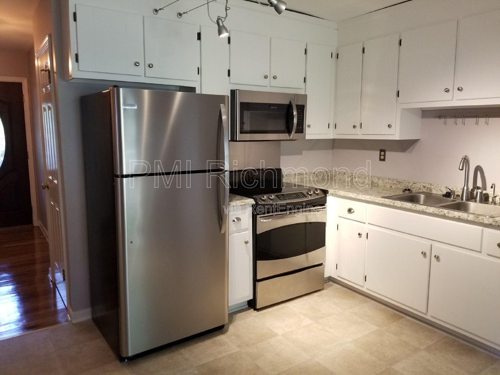 Charming 3 Bedroom 2 Bathroom Ranch in Brandermill! property image