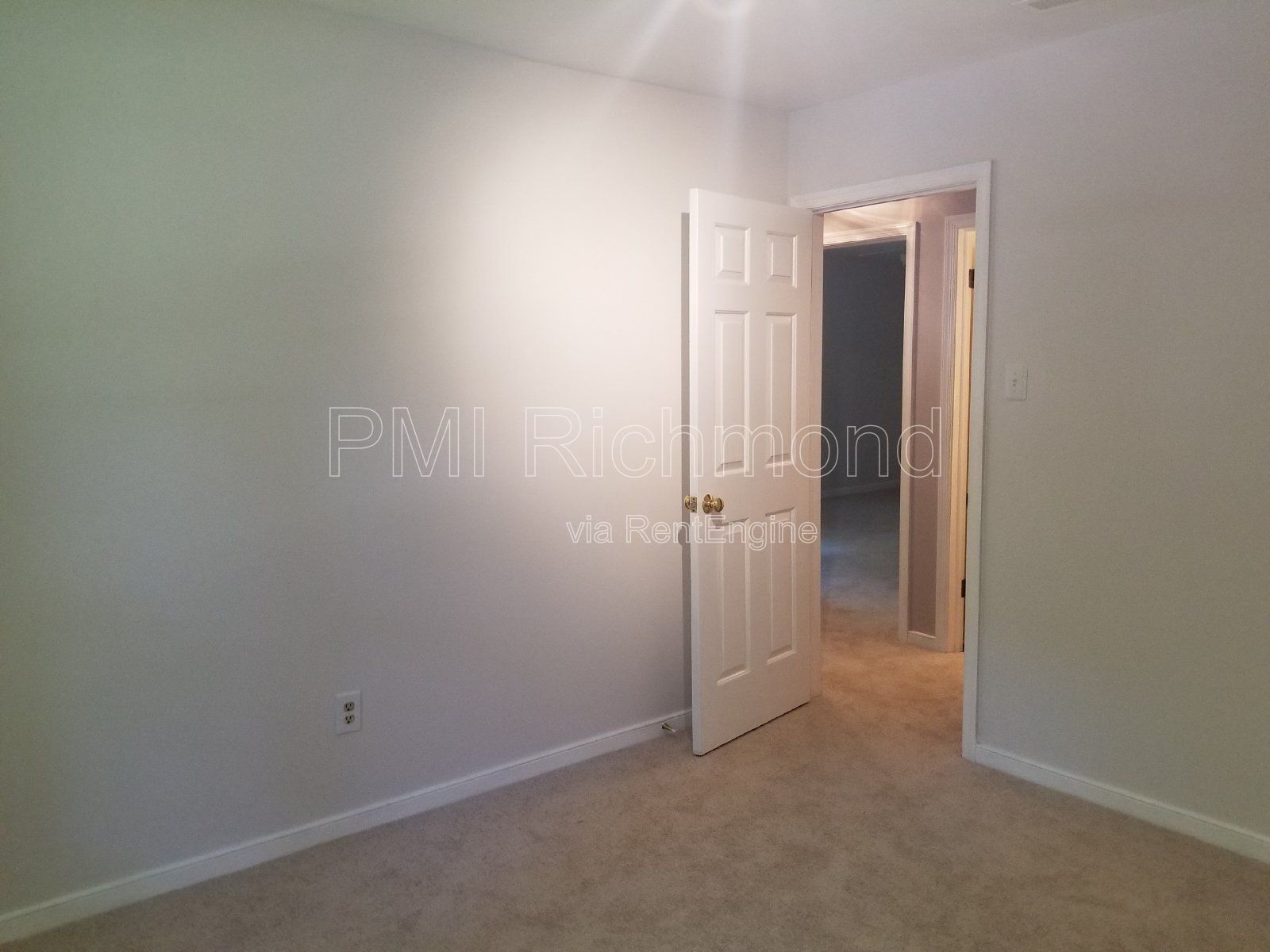 Charming 3 Bedroom 2 Bathroom Ranch in Brandermill! property image