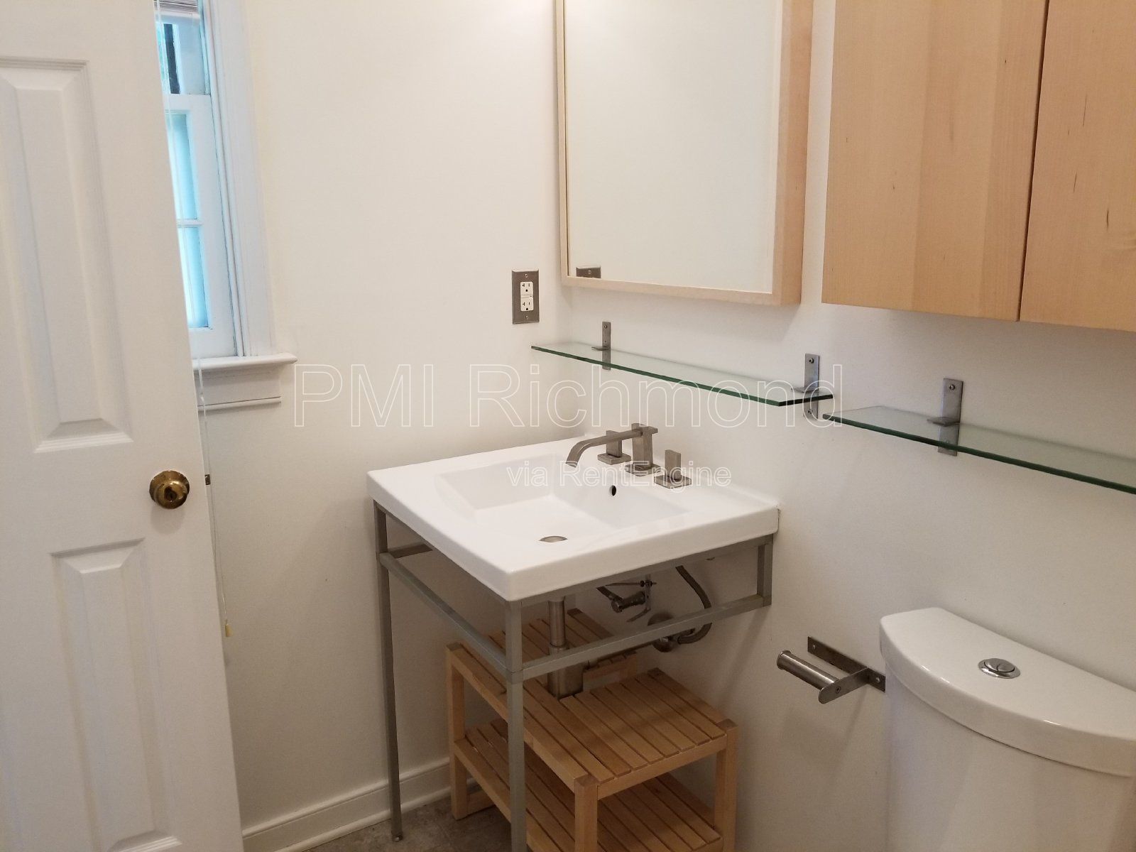 Charming 3 Bedroom 2 Bathroom Ranch in Brandermill! property image