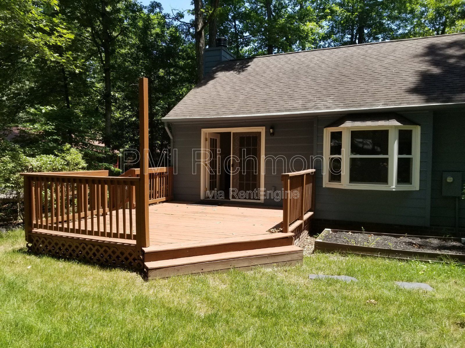 Charming 3 Bedroom 2 Bathroom Ranch in Brandermill! property image