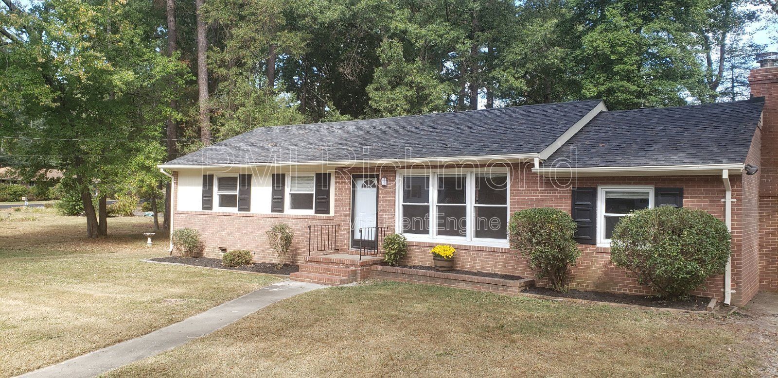 Beautiful Brick Rancher in Henrico County at 7710 Wanymala Road! property image