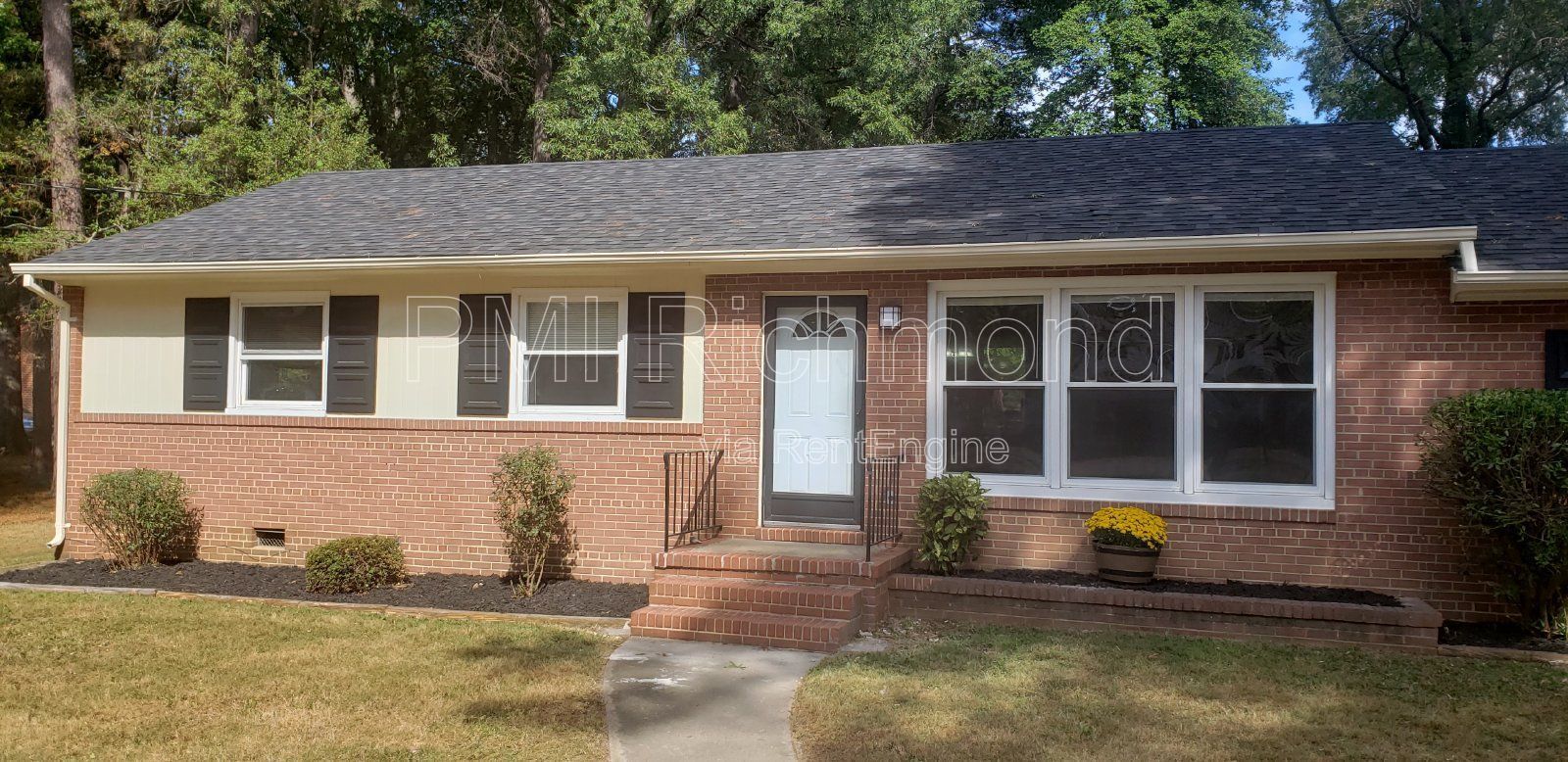 Beautiful Brick Rancher in Henrico County at 7710 Wanymala Road! property image