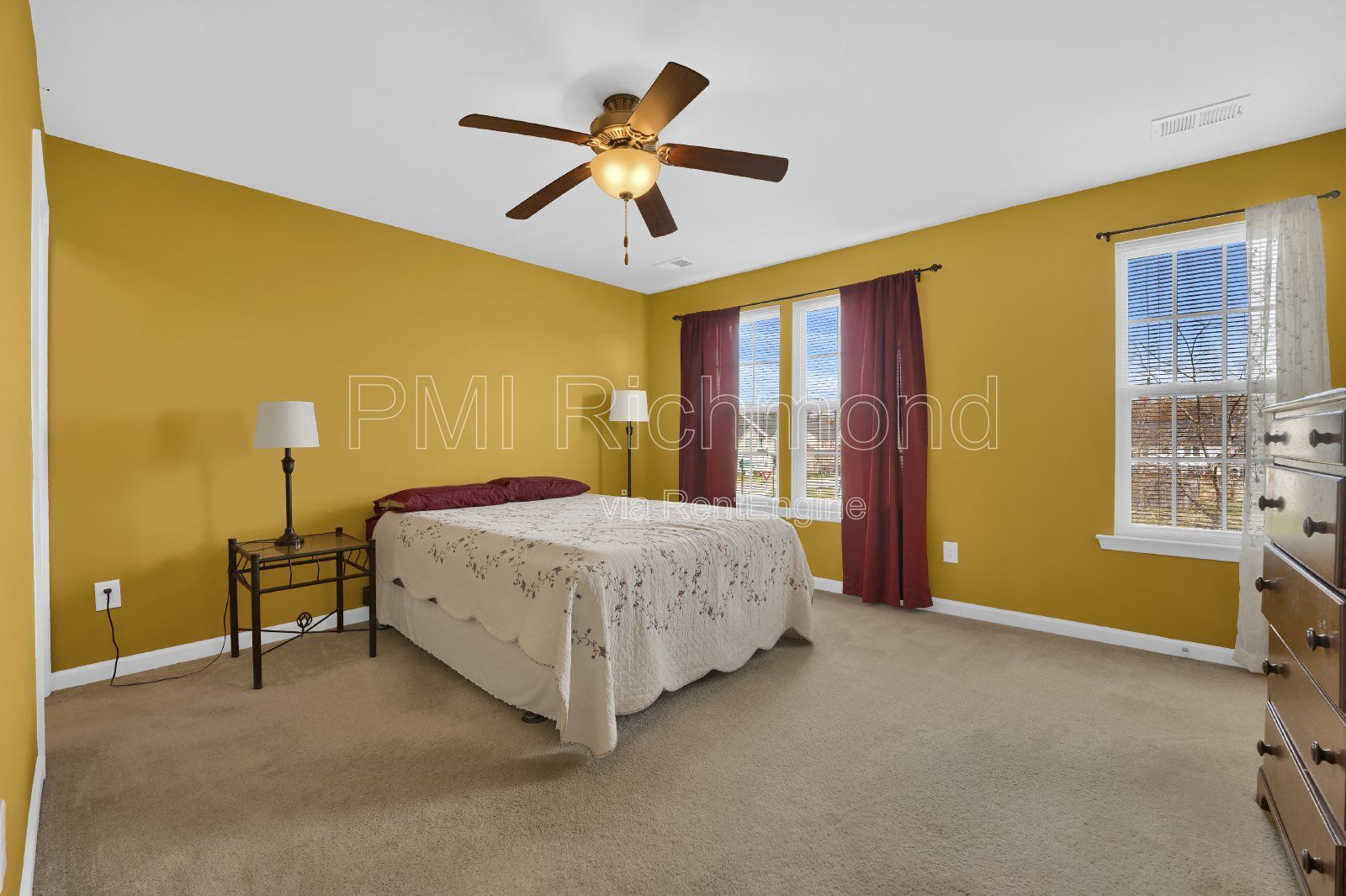 Welcome to The Bluffs at Bell Creek with this Charming 3-Bed Townhouse in Mechanicsville! property image