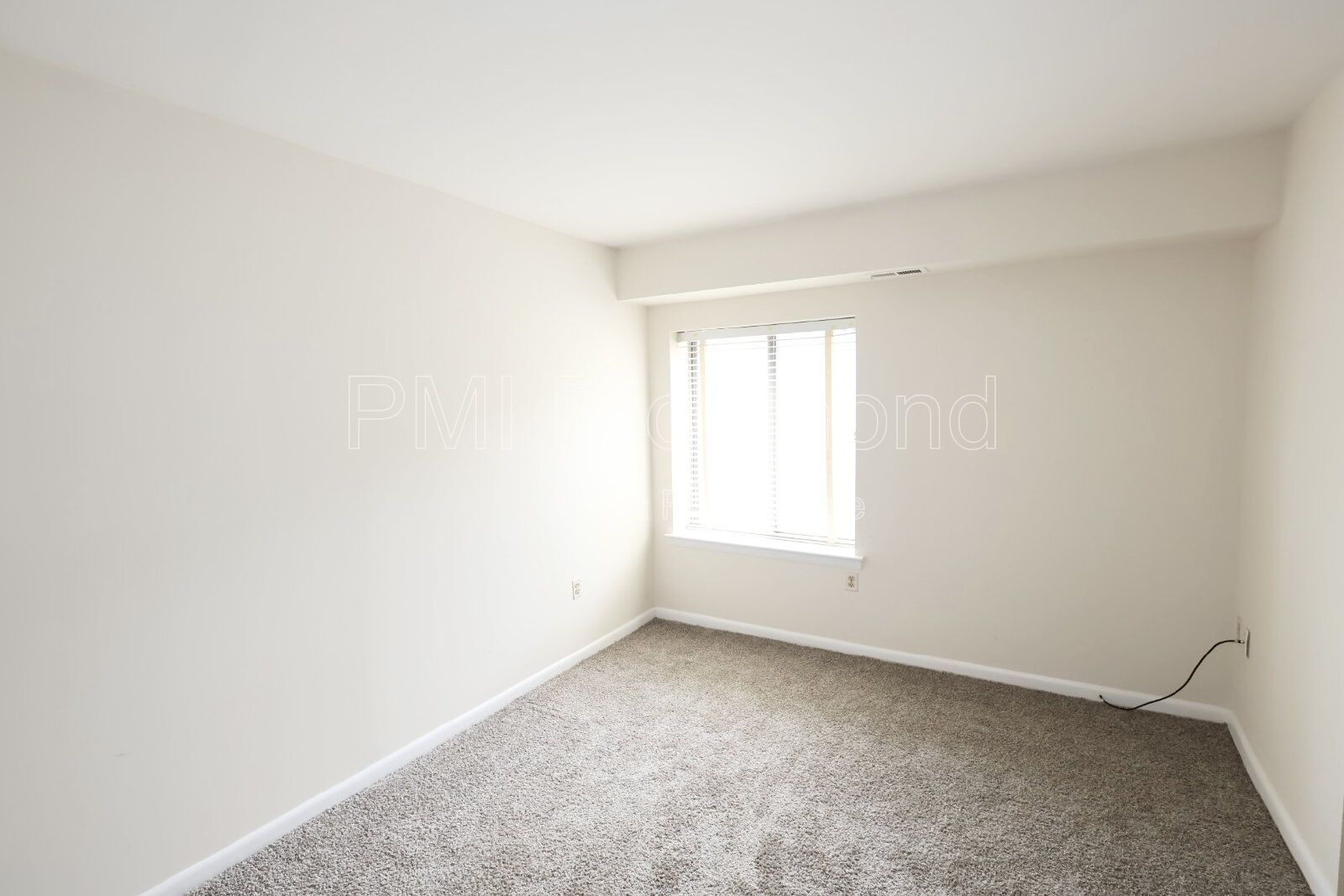 Experience Comfortable Living at 1509 Thistle Rd #104! property image