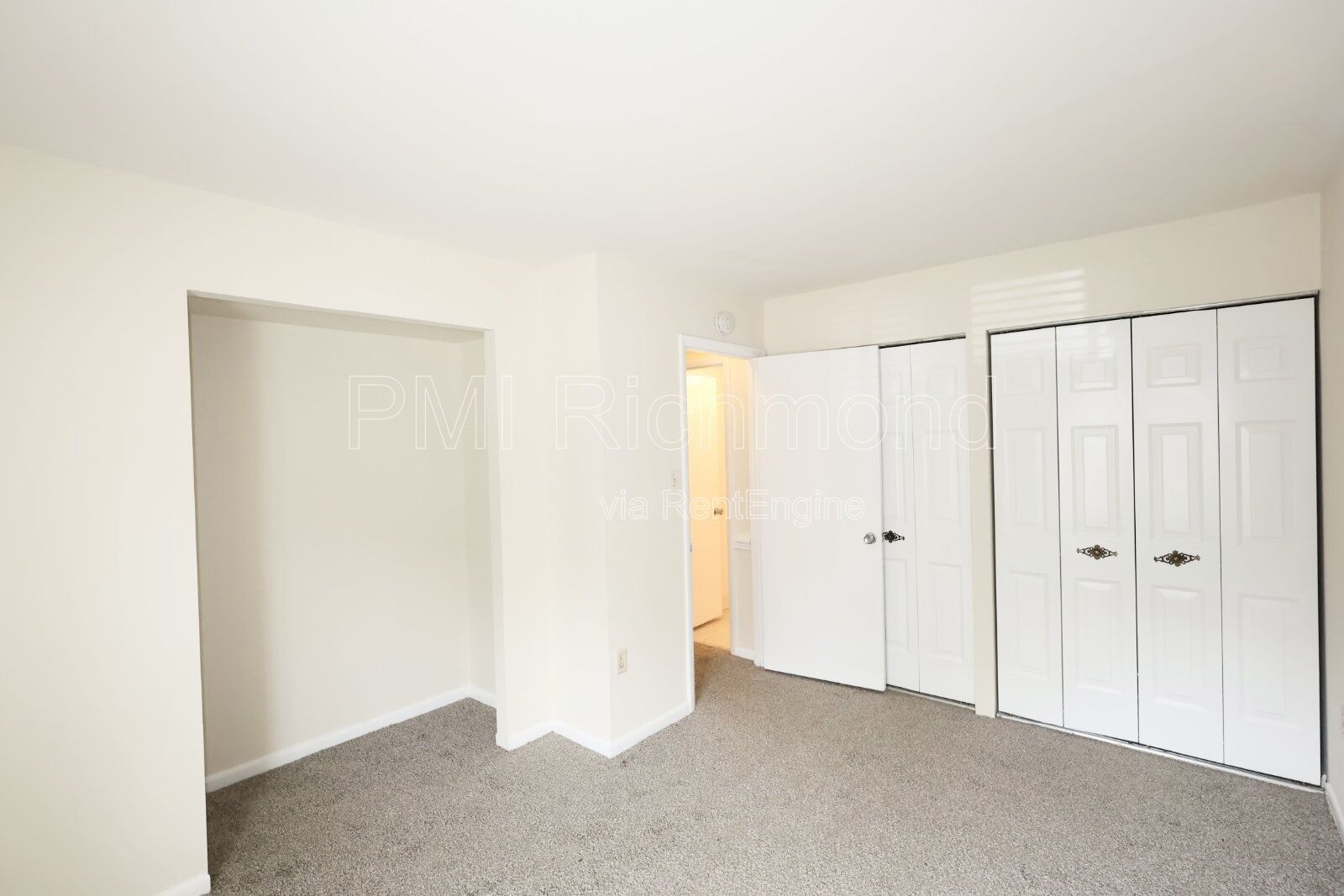 Experience Comfortable Living at 1509 Thistle Rd #104! property image
