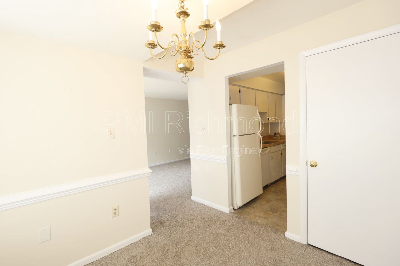 Experience Comfortable Living at 1509 Thistle Rd #104! property image