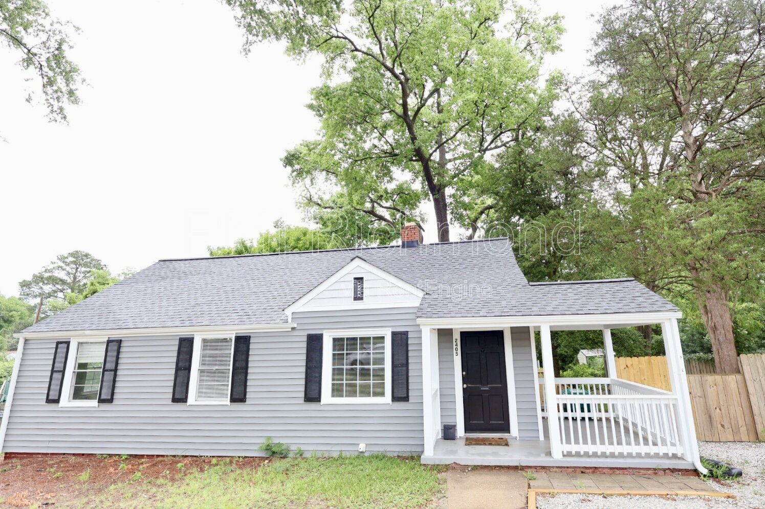 Lovely 3-Bed Home Perfectly located in Lakeside! property image
