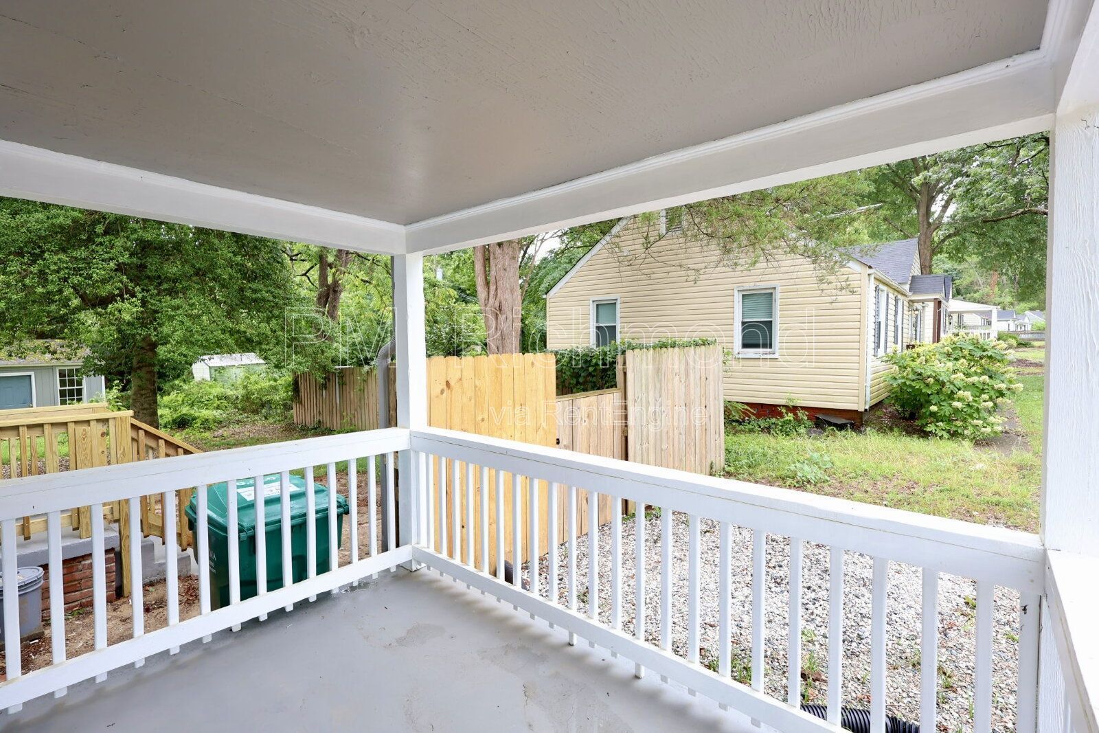 Lovely 3-Bed Home Perfectly located in Lakeside! property image