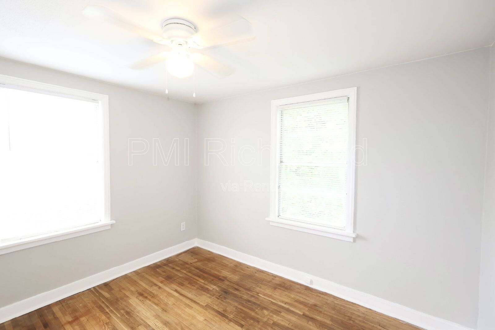 Lovely 3-Bed Home Perfectly located in Lakeside! property image