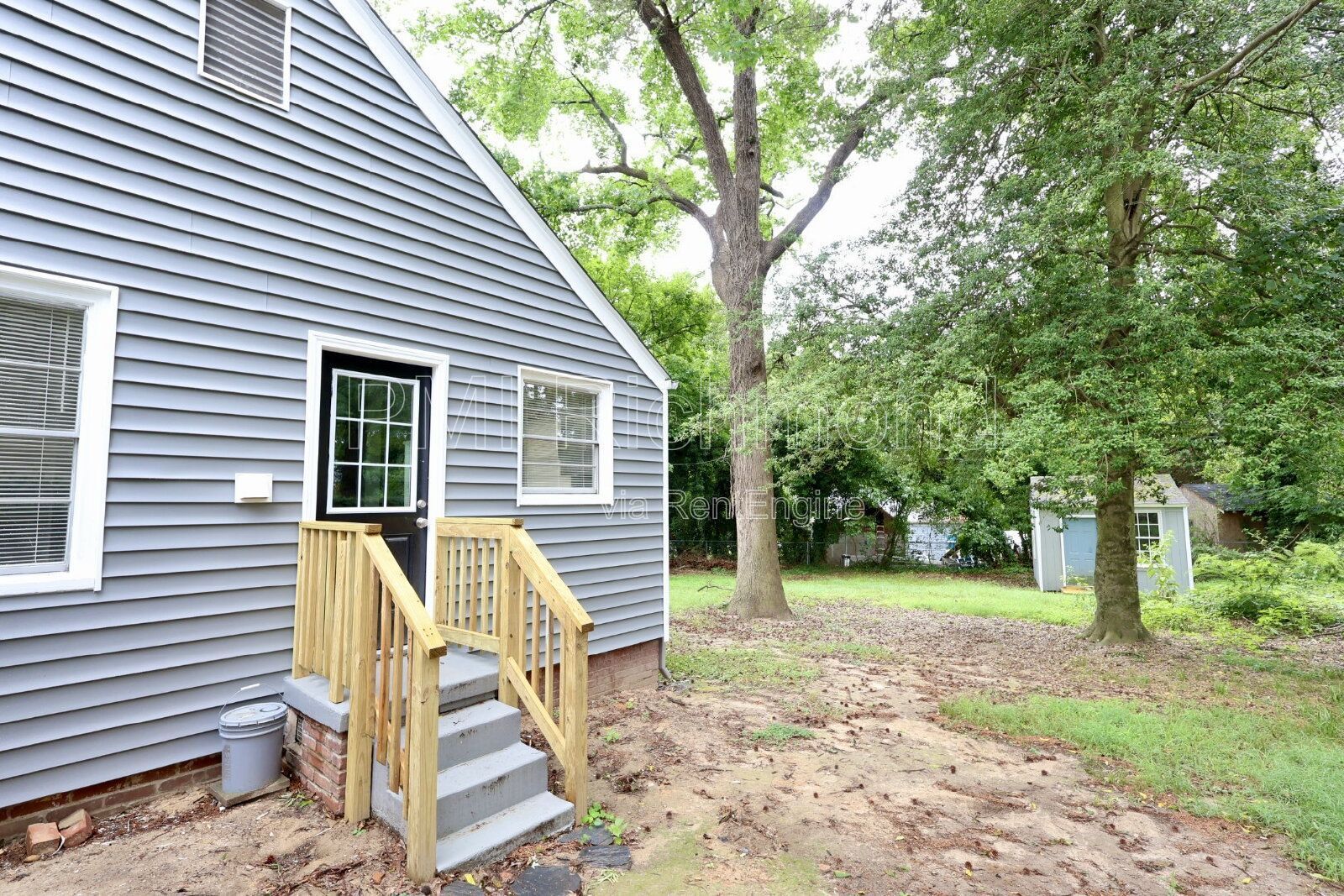 Lovely 3-Bed Home Perfectly located in Lakeside! property image