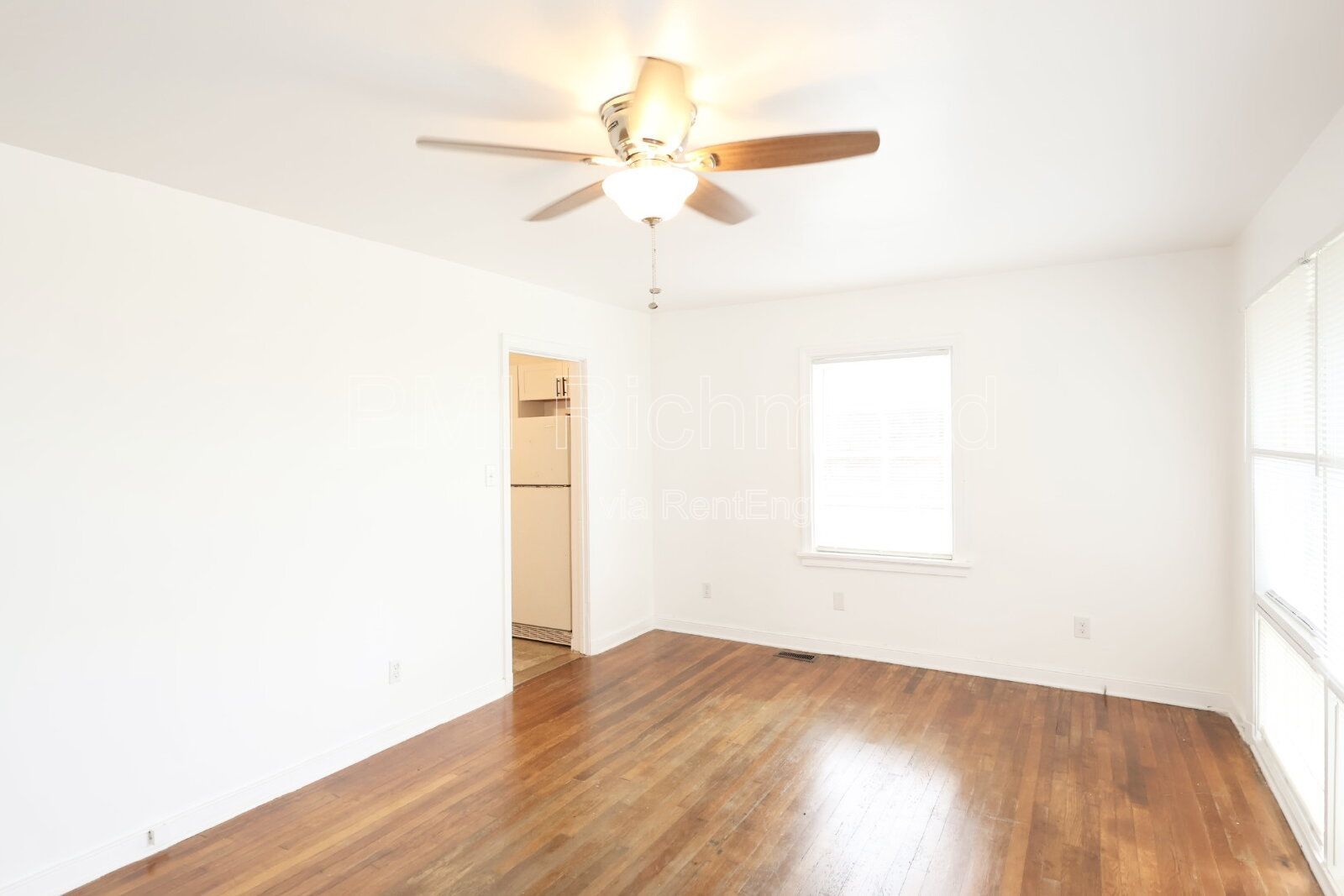Quaint 3-Bed Home with Beautiful Hardwood Floors! property image