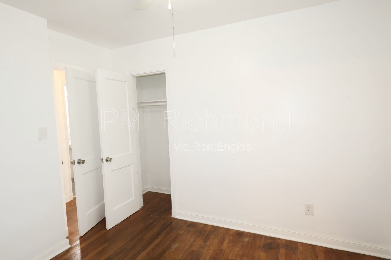Quaint 3-Bed Home with Beautiful Hardwood Floors! property image