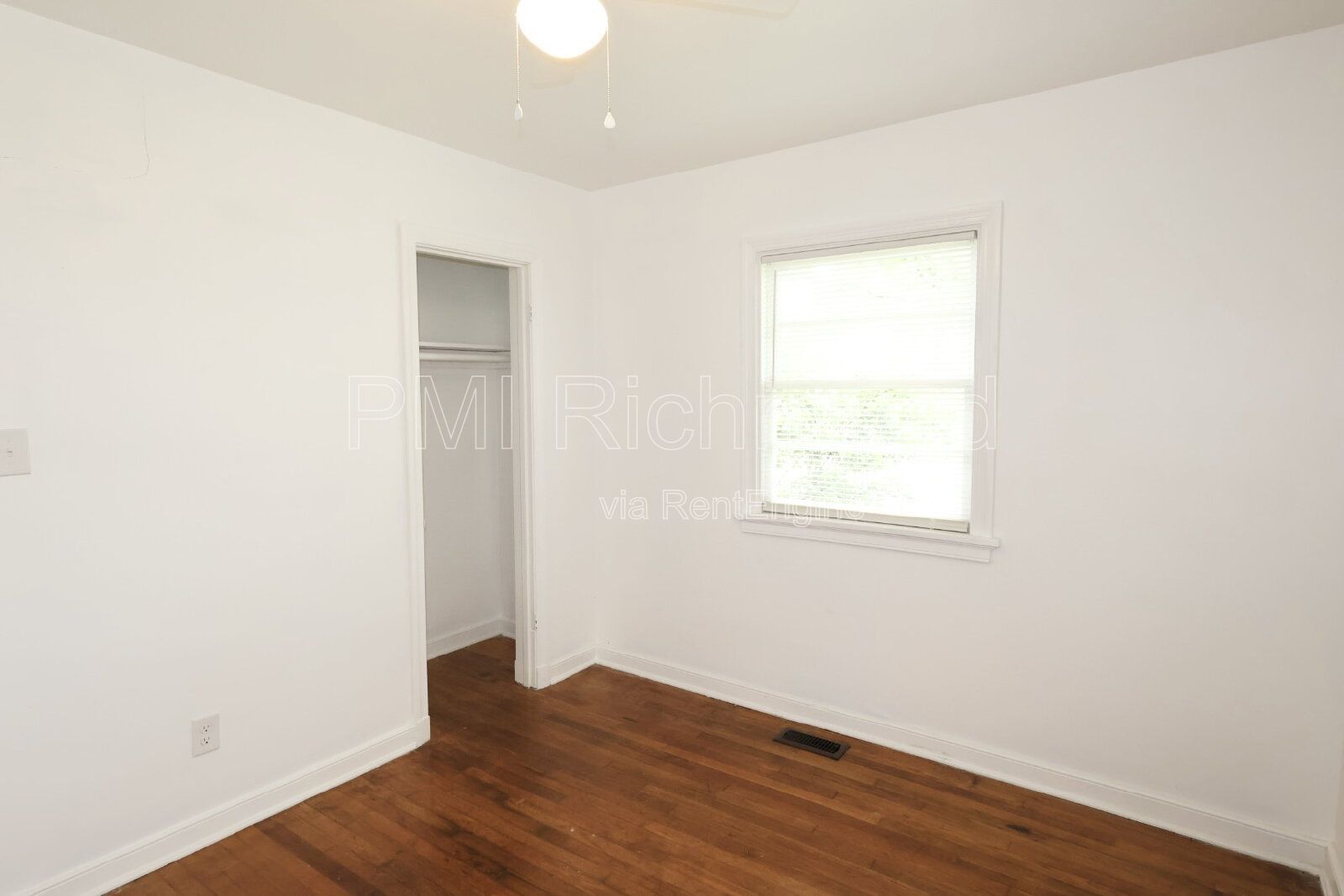 Quaint 3-Bed Home with Beautiful Hardwood Floors! property image
