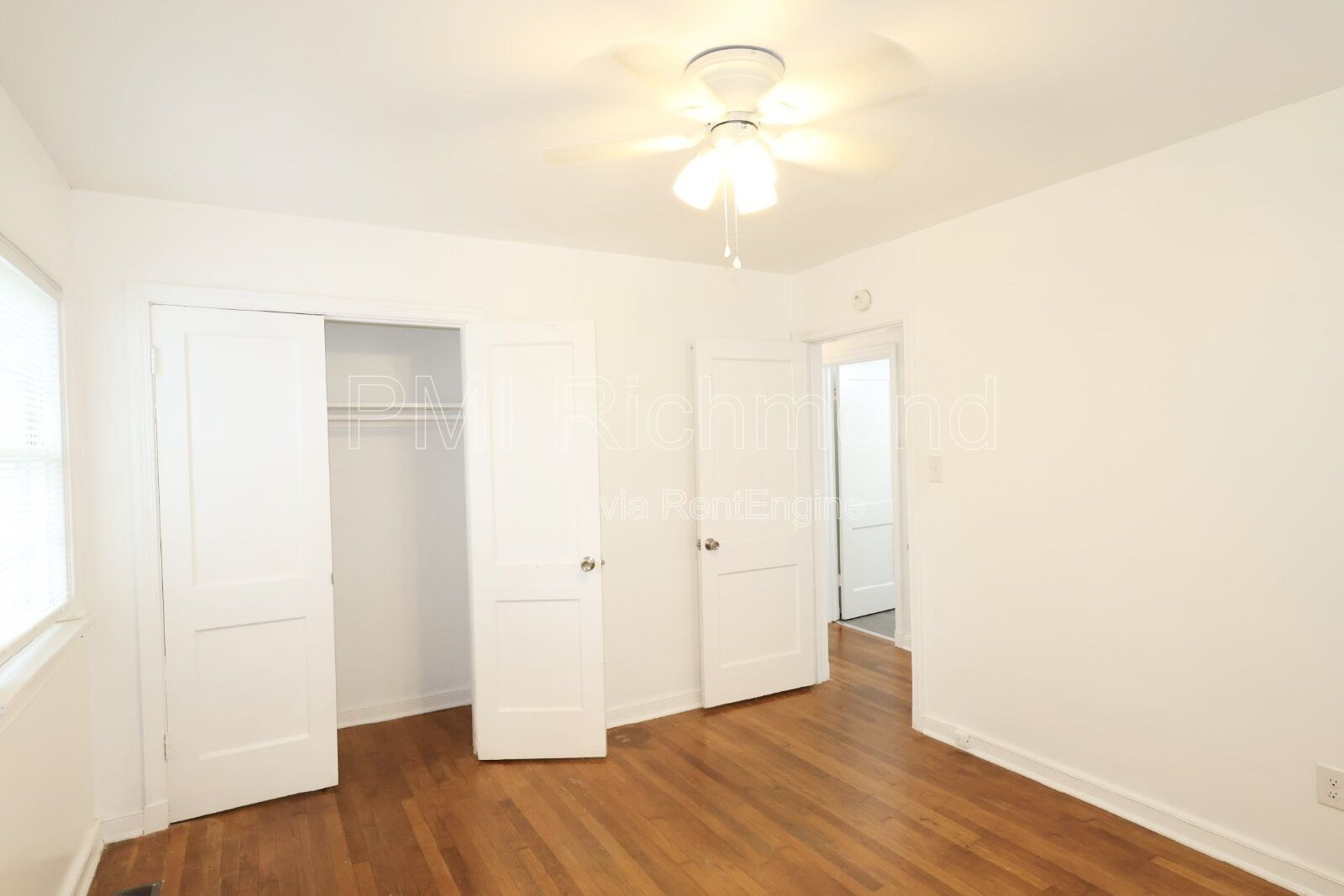 Quaint 3-Bed Home with Beautiful Hardwood Floors! property image
