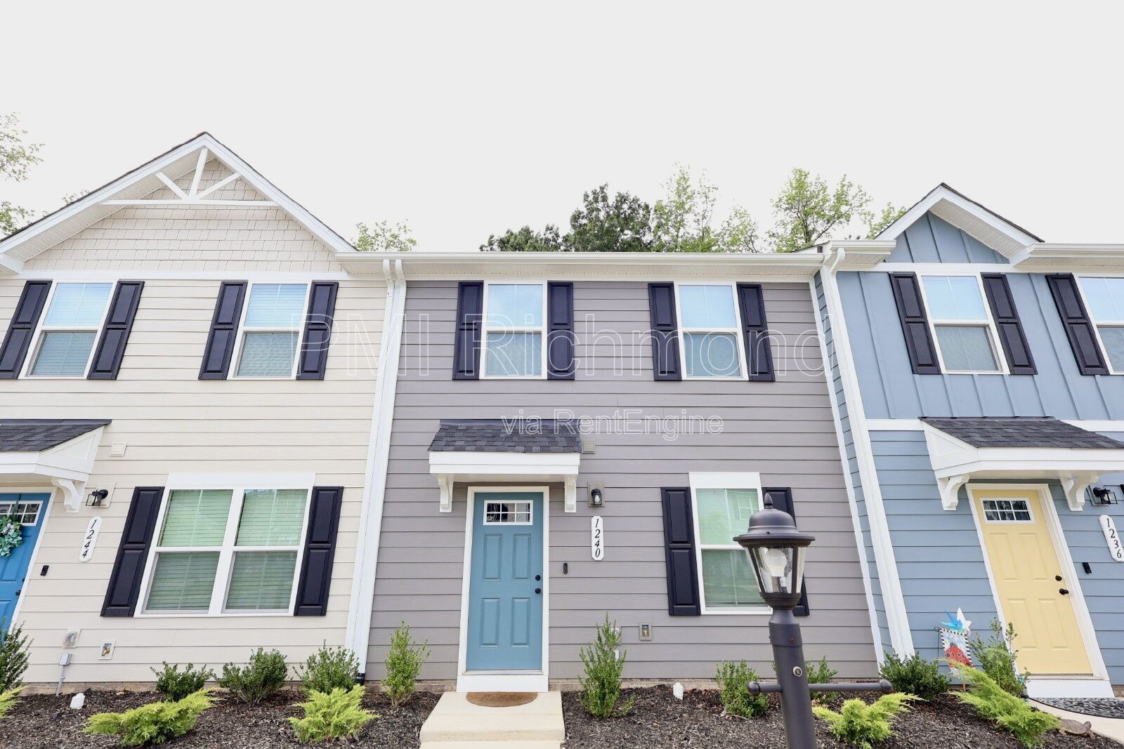 Gorgeous 3-Bed Townhouse with Modern Upgrades in Richmond! property image