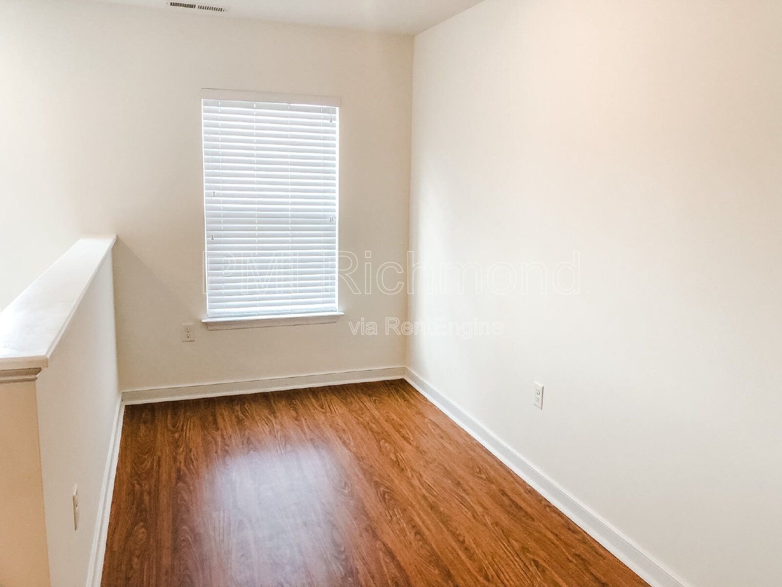 4-Bed Home with Granite Countertops & Hardwood Floors in Glen Allen! property image