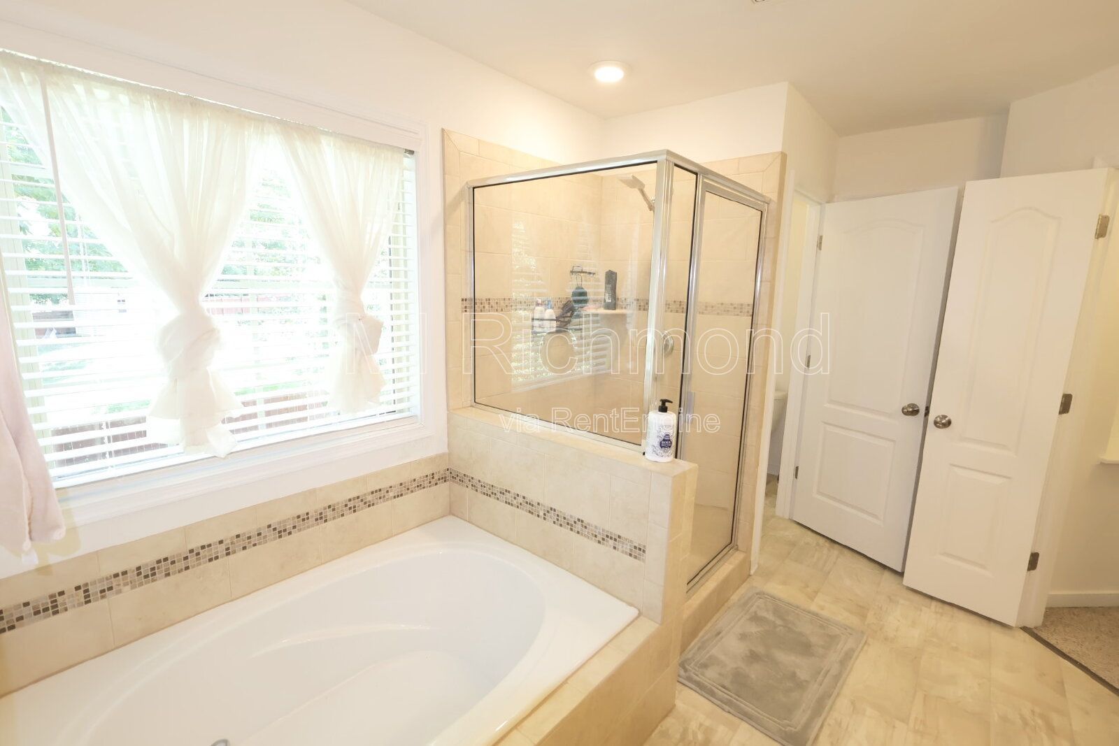 Discover a Spacious Retreat: 5-Bed Chester Home with Modern Luxury Throughout! property image