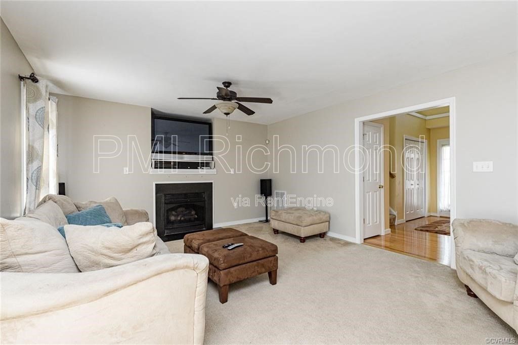Beautiful 4-Bed Single Family Home in the Kings Grove Subdivision of Chesterfield! property image