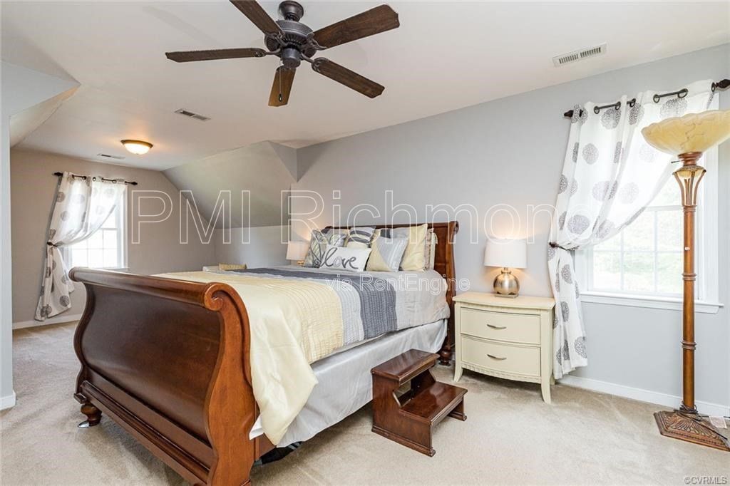 Beautiful 4-Bed Single Family Home in the Kings Grove Subdivision of Chesterfield! property image