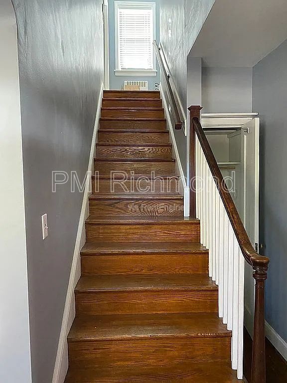 Charming 2-BR Home with Hardwood Floors & Cozy Screened-In Porch! property image