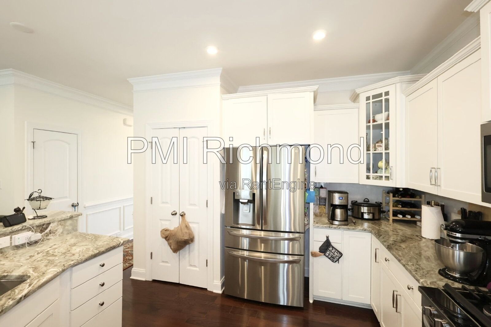 Stunning 4-Bed, 3-Bath Spacious Home in Woodlake! property image