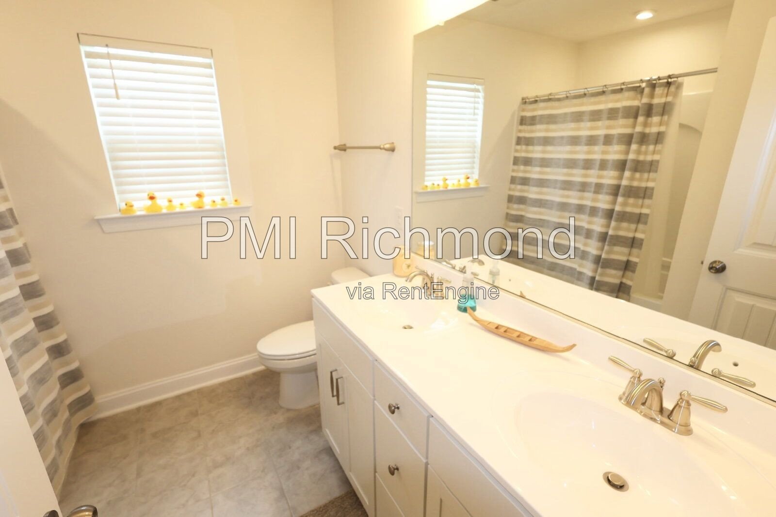 Stunning 4-Bed, 3-Bath Spacious Home in Woodlake! property image