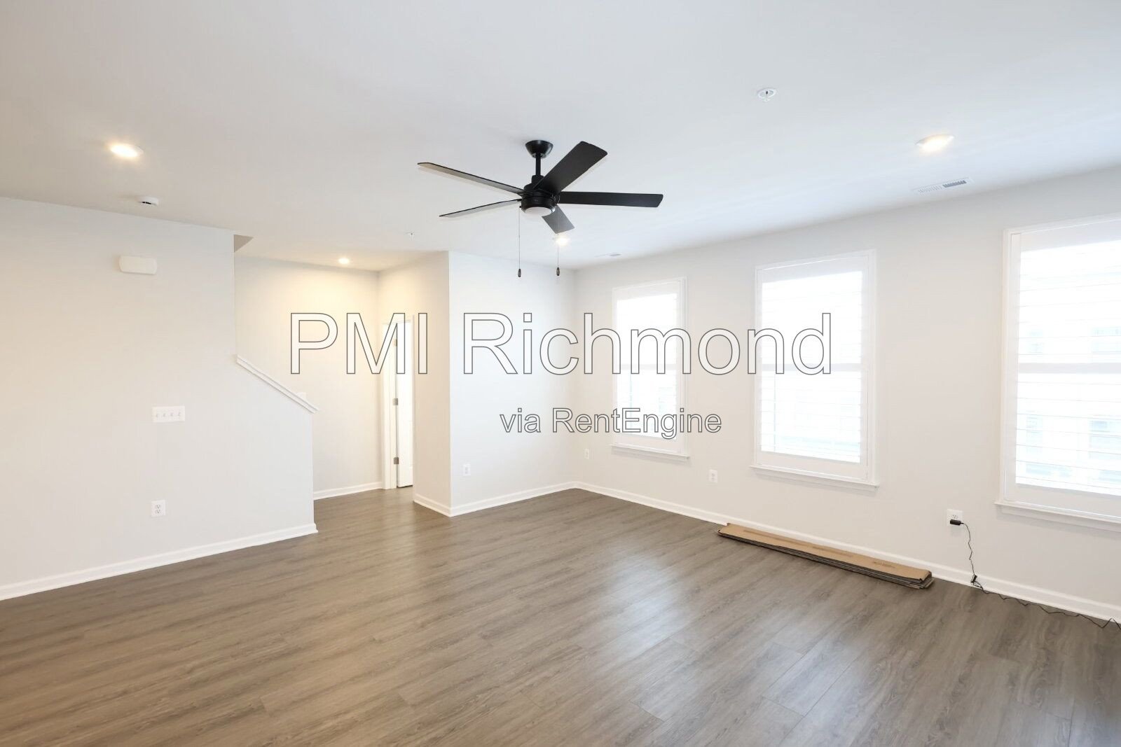 Stunning and Modern 3-Bed Townhome in Midlothian! property image