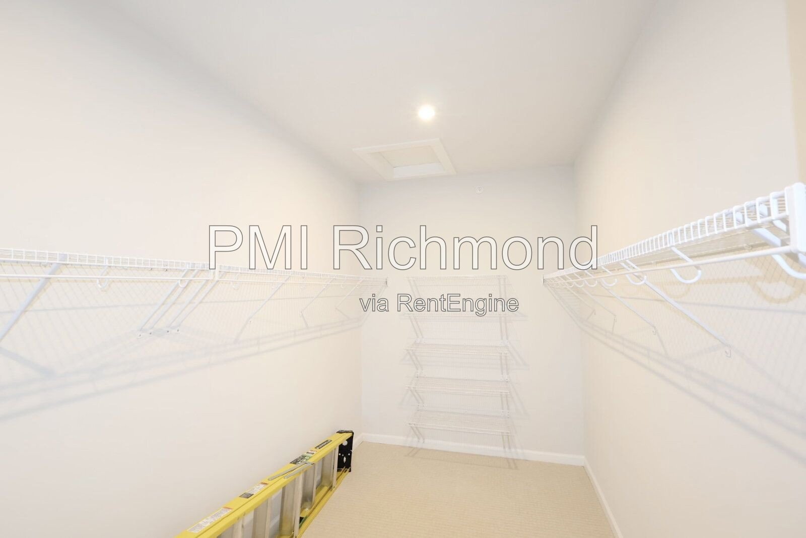 Stunning and Modern 3-Bed Townhome in Midlothian! property image
