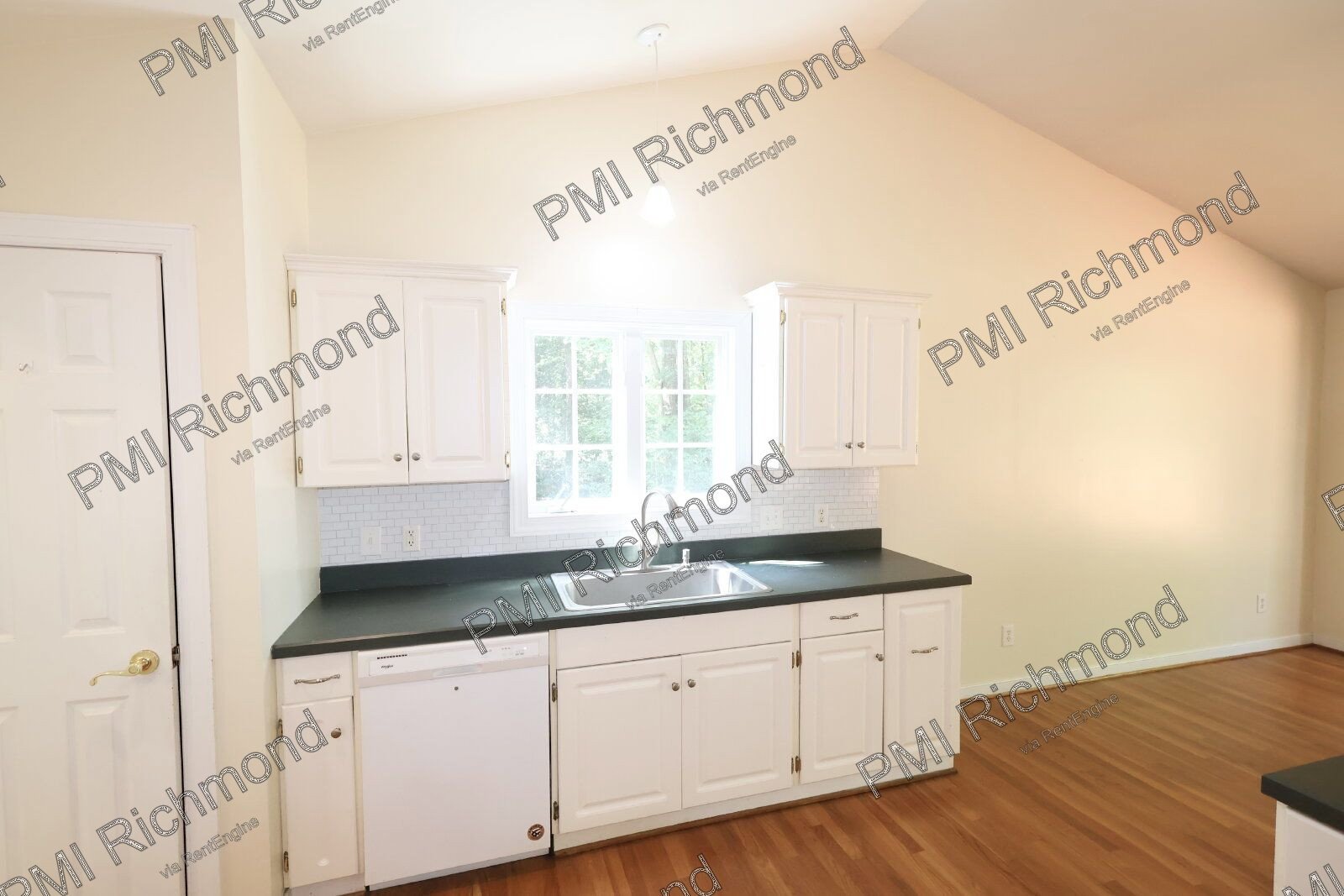Gorgeous 3-Bed, 2-Bath Contemporary Rancher in Chesterfield! property image
