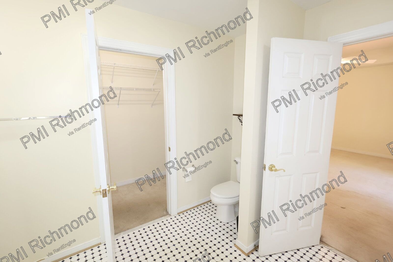 Gorgeous 3-Bed, 2-Bath Contemporary Rancher in Chesterfield! property image