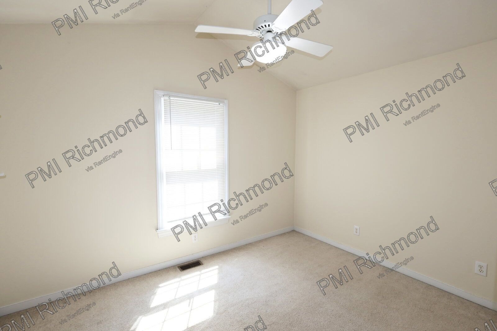 Gorgeous 3-Bed, 2-Bath Contemporary Rancher in Chesterfield! property image