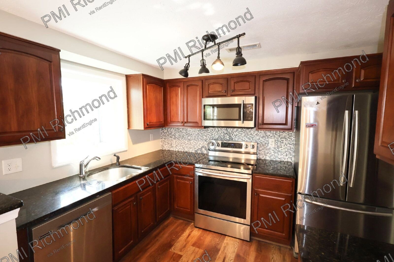 Lovely 2-Story 3-Bed Townhome in Henrico County! property image