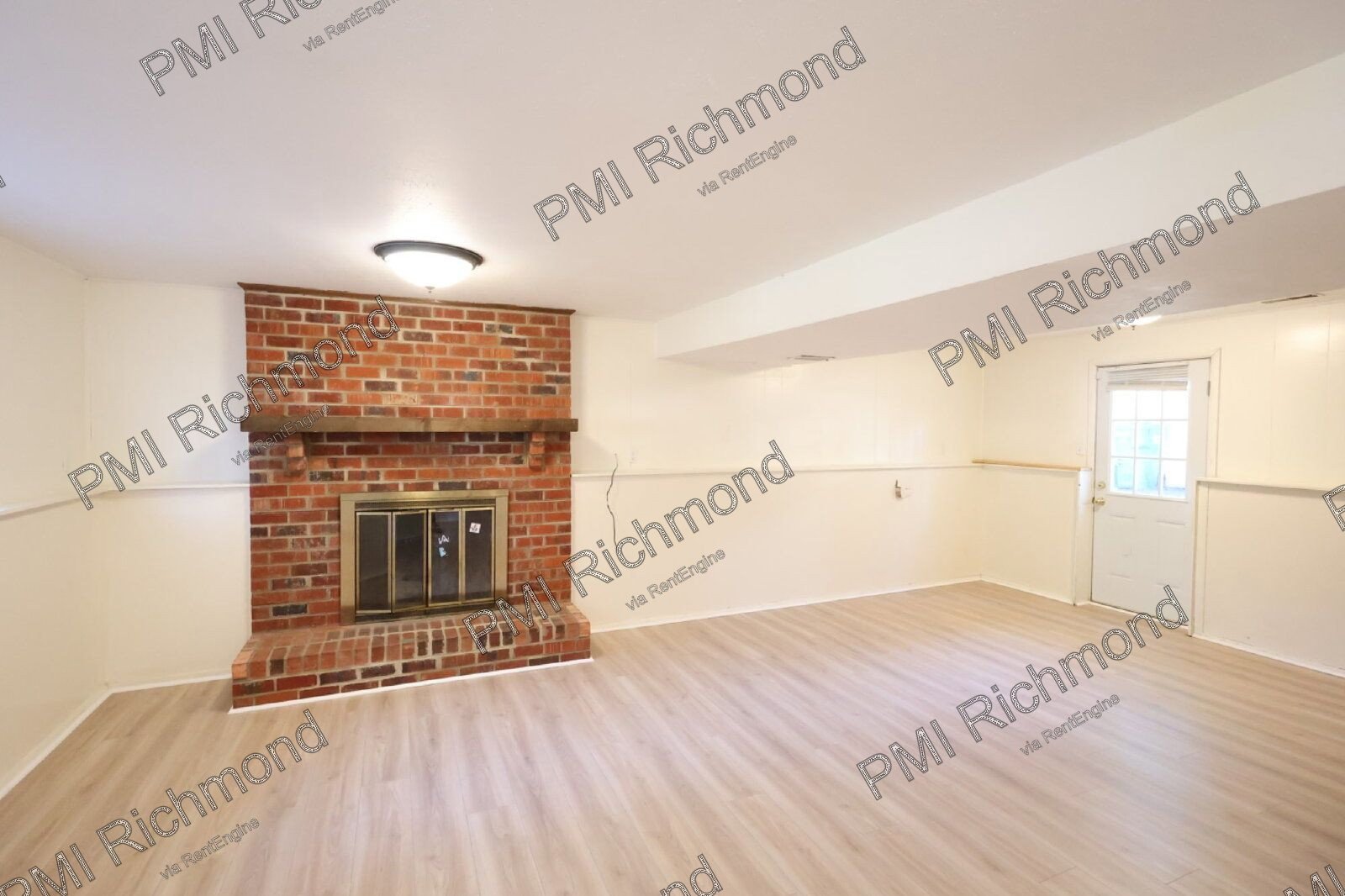 Spacious 5-Bed Home in the Broad Meadows Subdivision of Glen Allen! property image