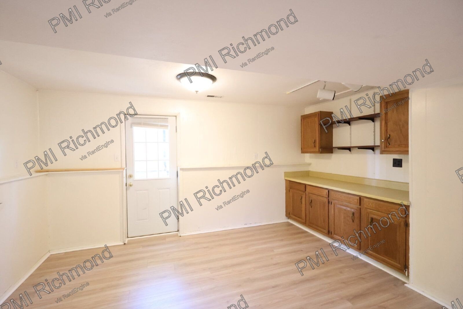 Spacious 5-Bed Home in the Broad Meadows Subdivision of Glen Allen! property image