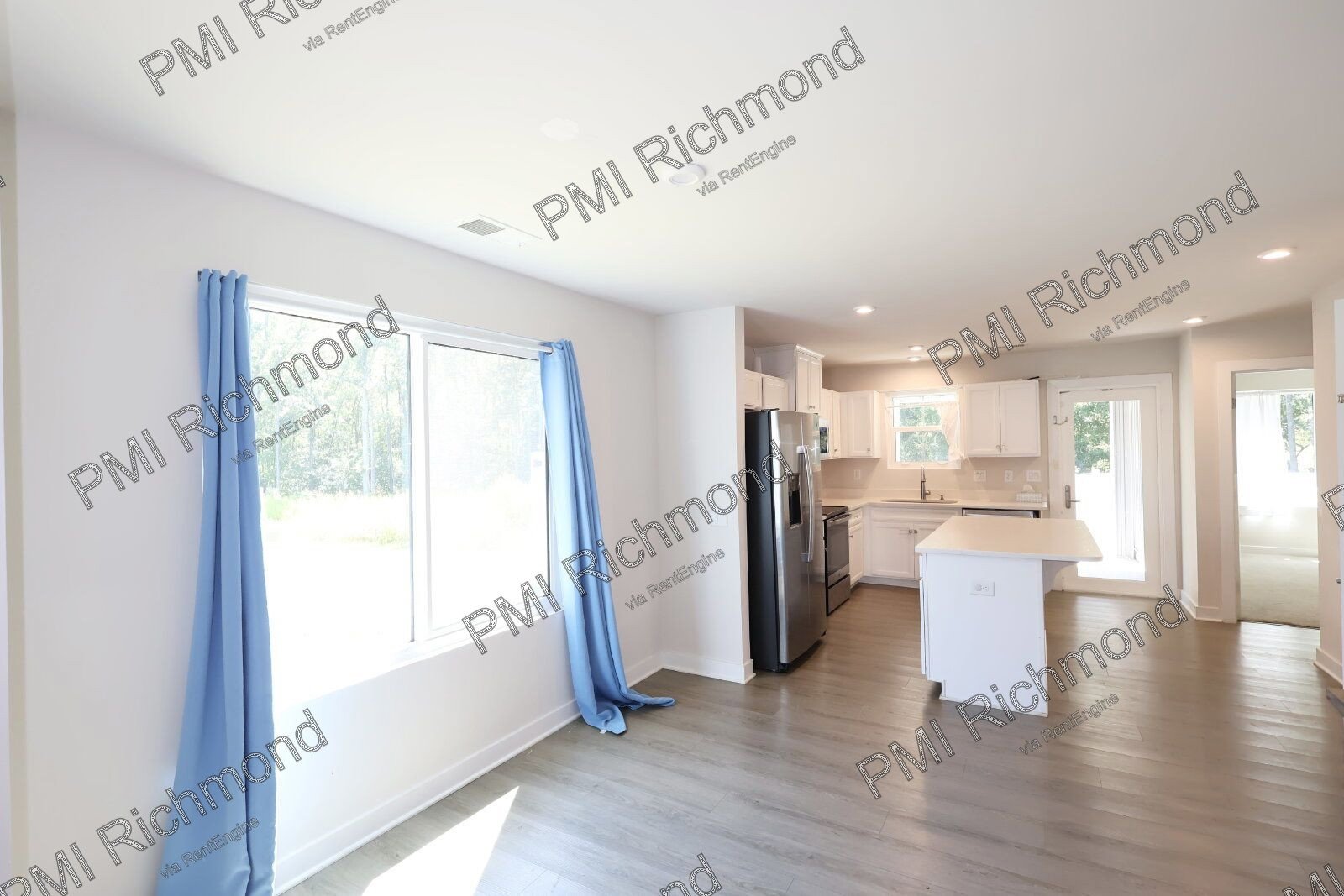 Discover Comfort and Style in This Spacious 3-Bed Townhouse in Chesterfield! property image