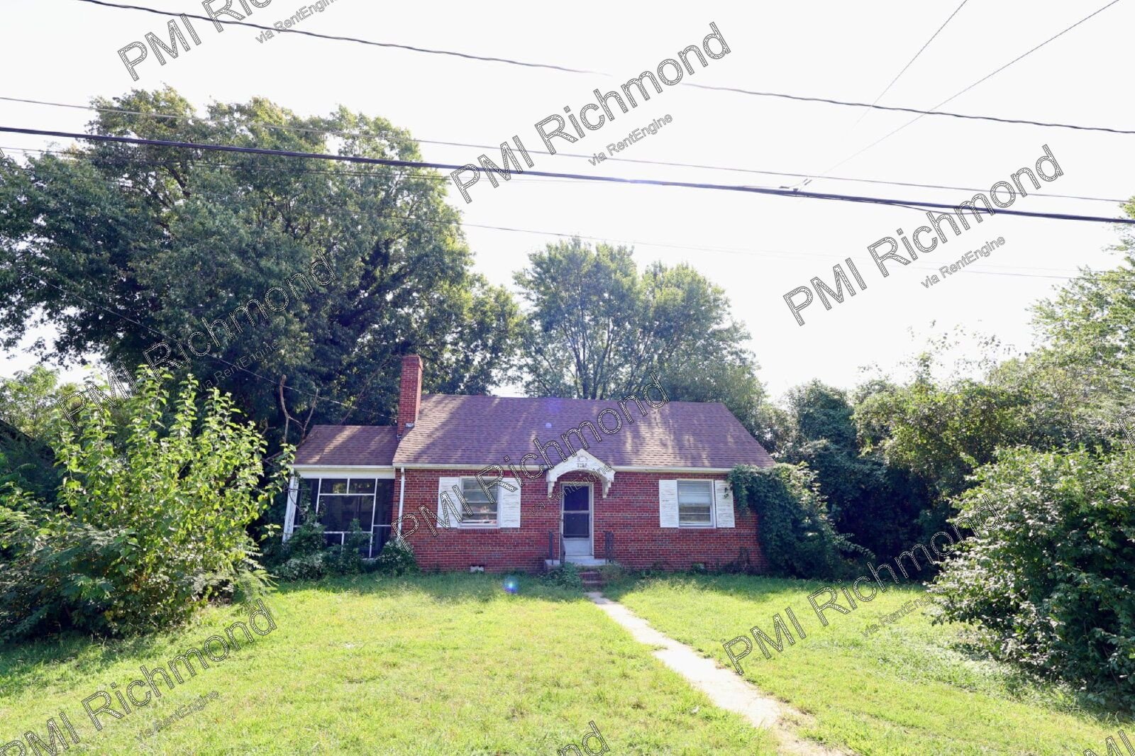 Charming 3-Bed Home with Brand New Flooring in Henrico! property image