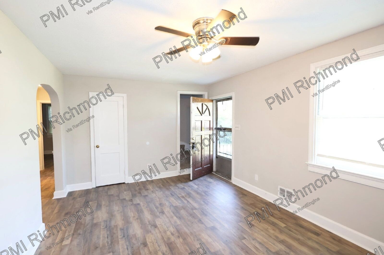 Charming 3-Bed Home with Brand New Flooring in Henrico! property image