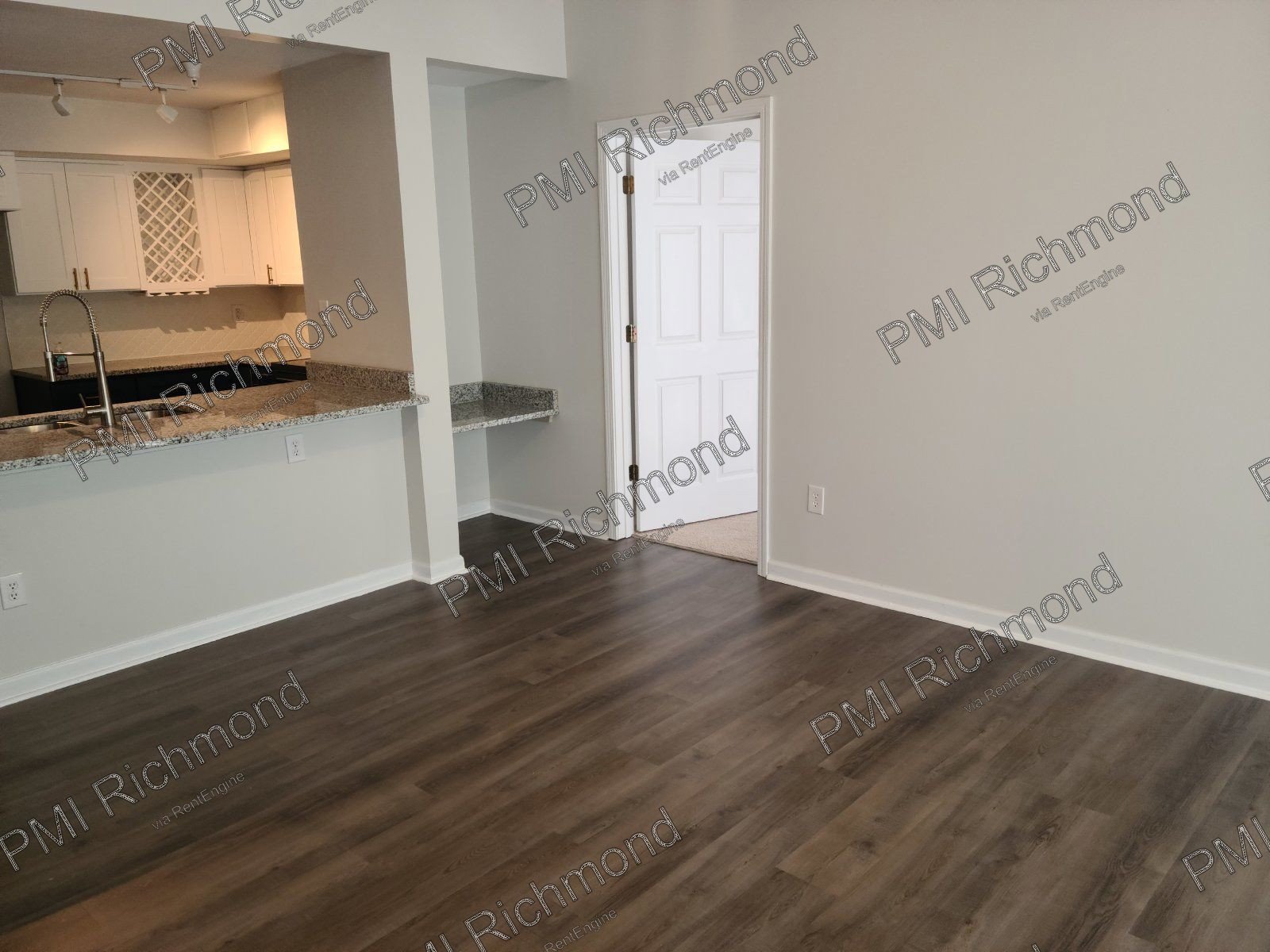 Gorgeous 2-Bedroom Condo in Bristol Village! property image