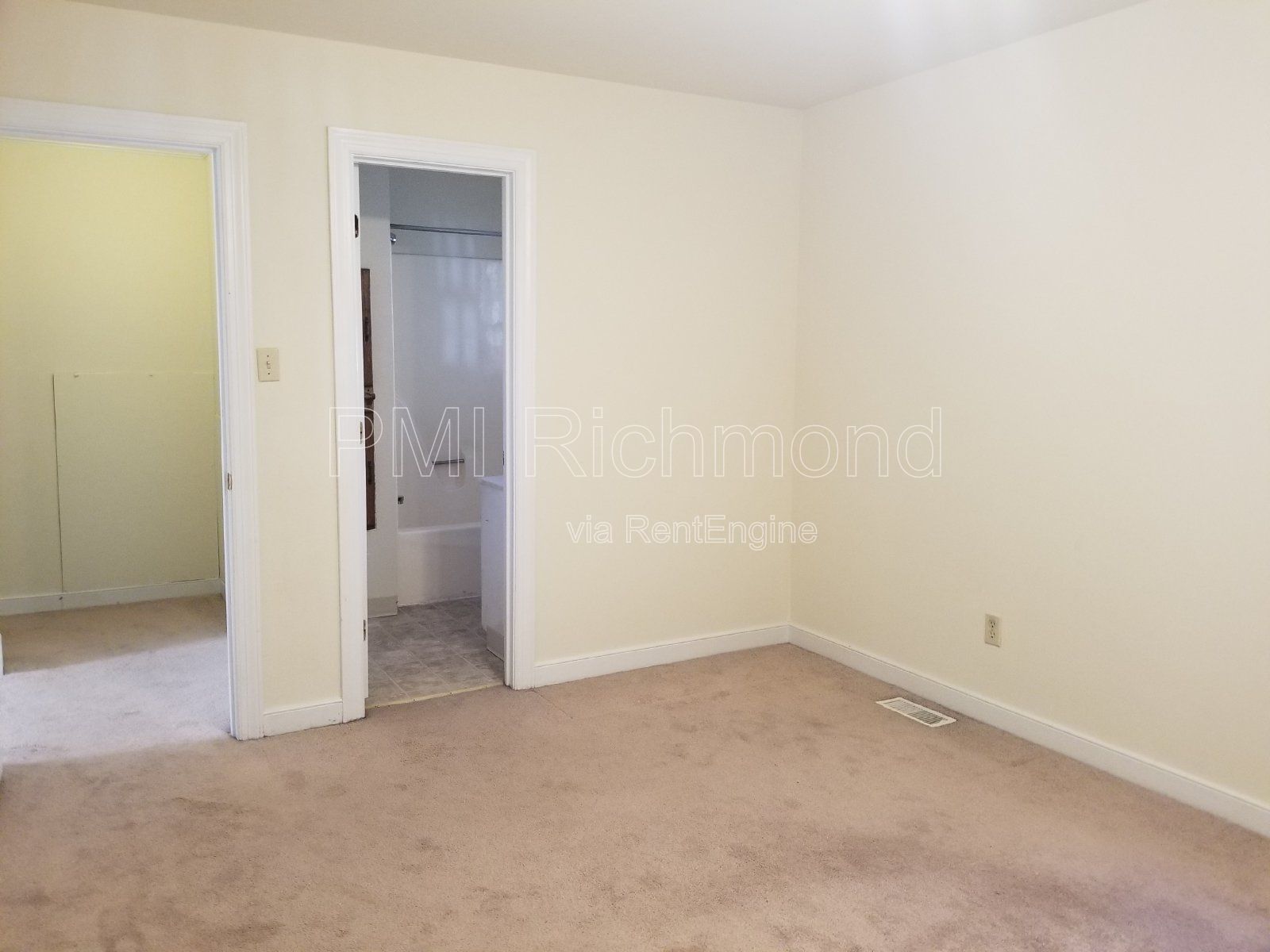Cozy 3-Bed Home with 2.5 Baths in North Chesterfield - Spacious Living Awaits! property image