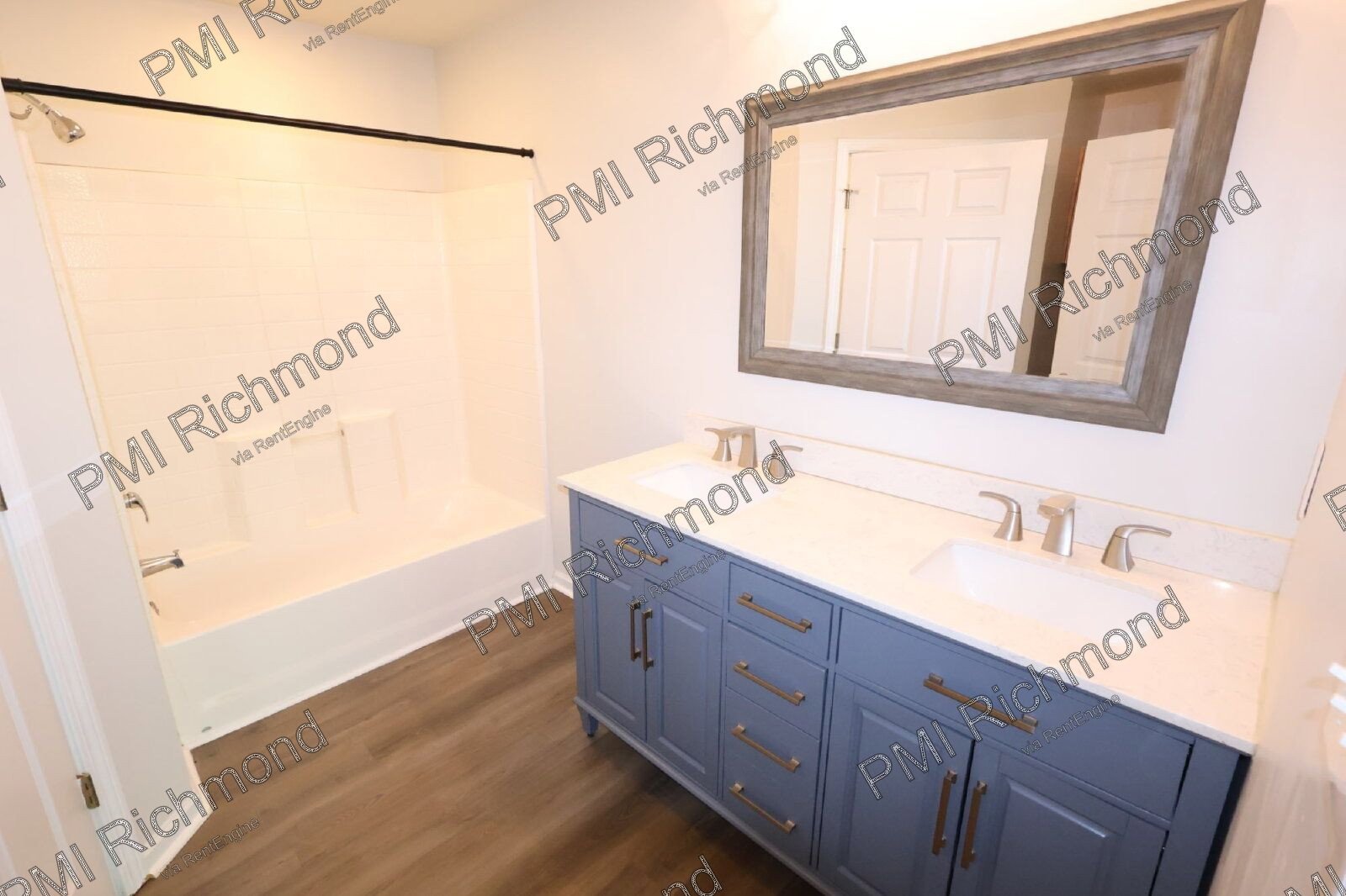 Gorgeous 2-Bedroom Condo in Bristol Village! property image