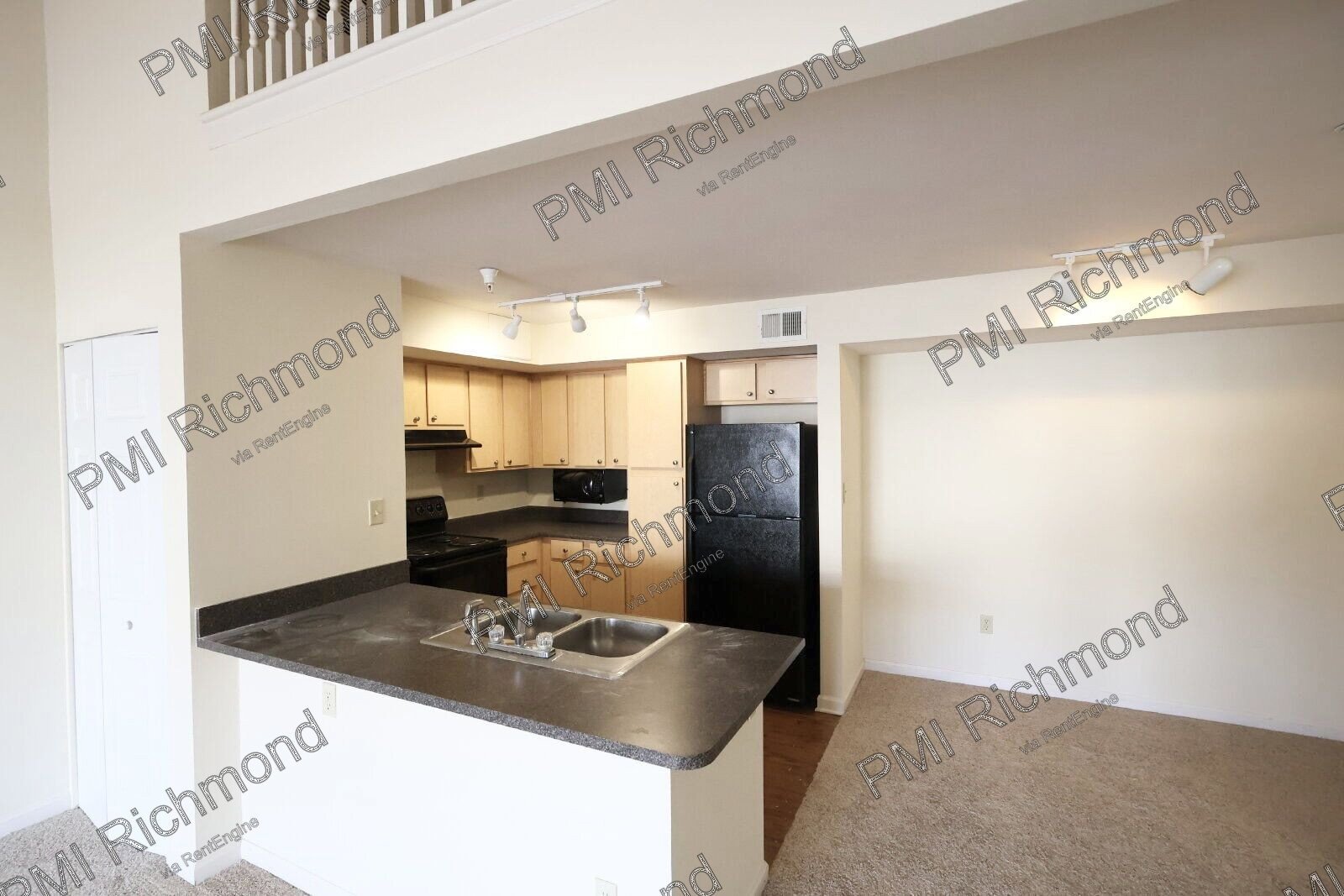 Well-Maintained Condo with a Loft in the Bristol Village At Charter Colony Subdivision of Chesterfield! property image