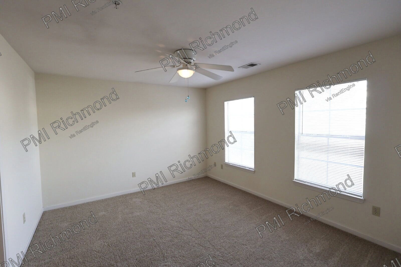 Well-Maintained Condo with a Loft in the Bristol Village At Charter Colony Subdivision of Chesterfield! property image