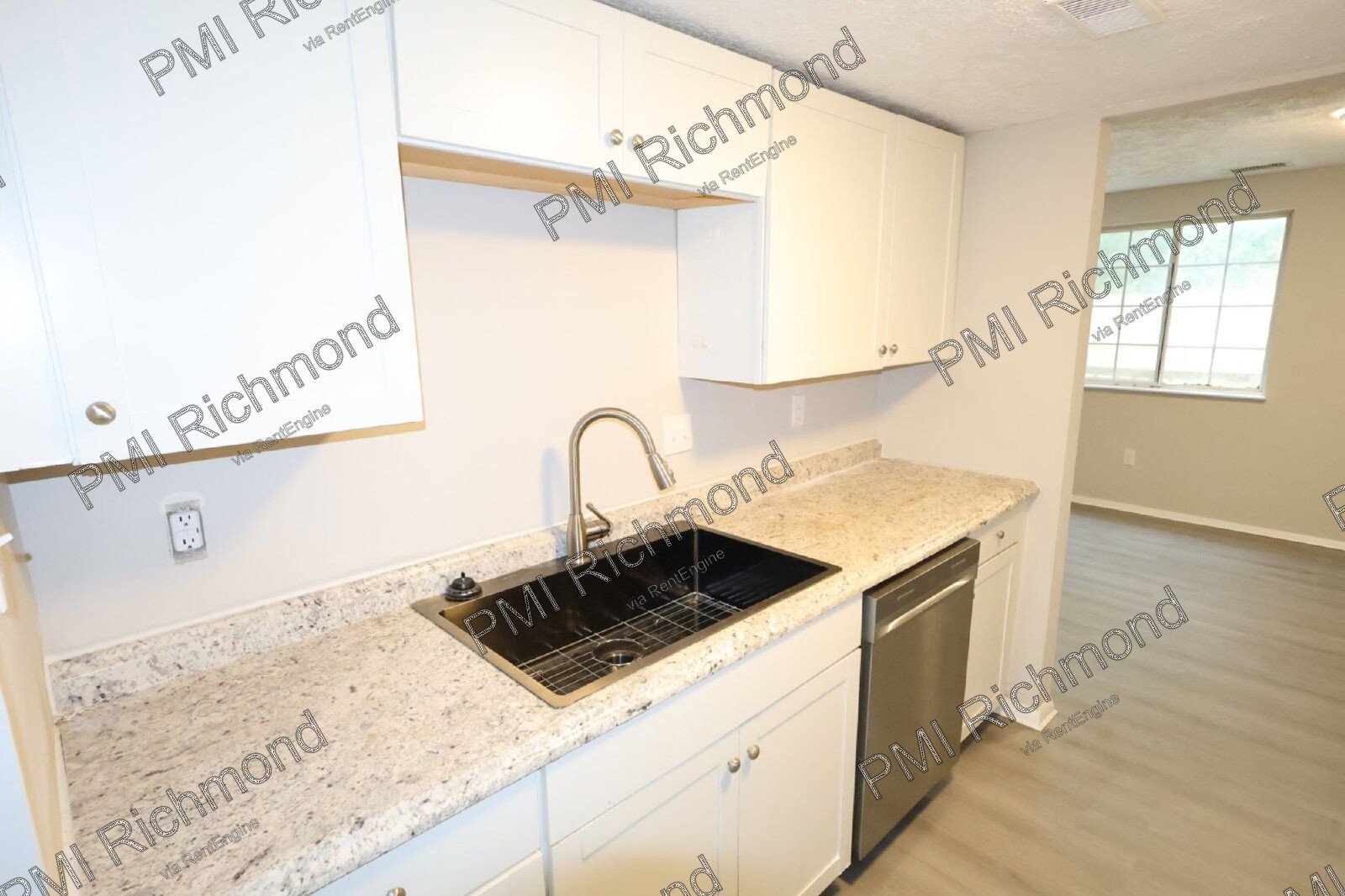 Newly Renovated 3-Bedroom Townhouse For Rent in Glen Allen! property image