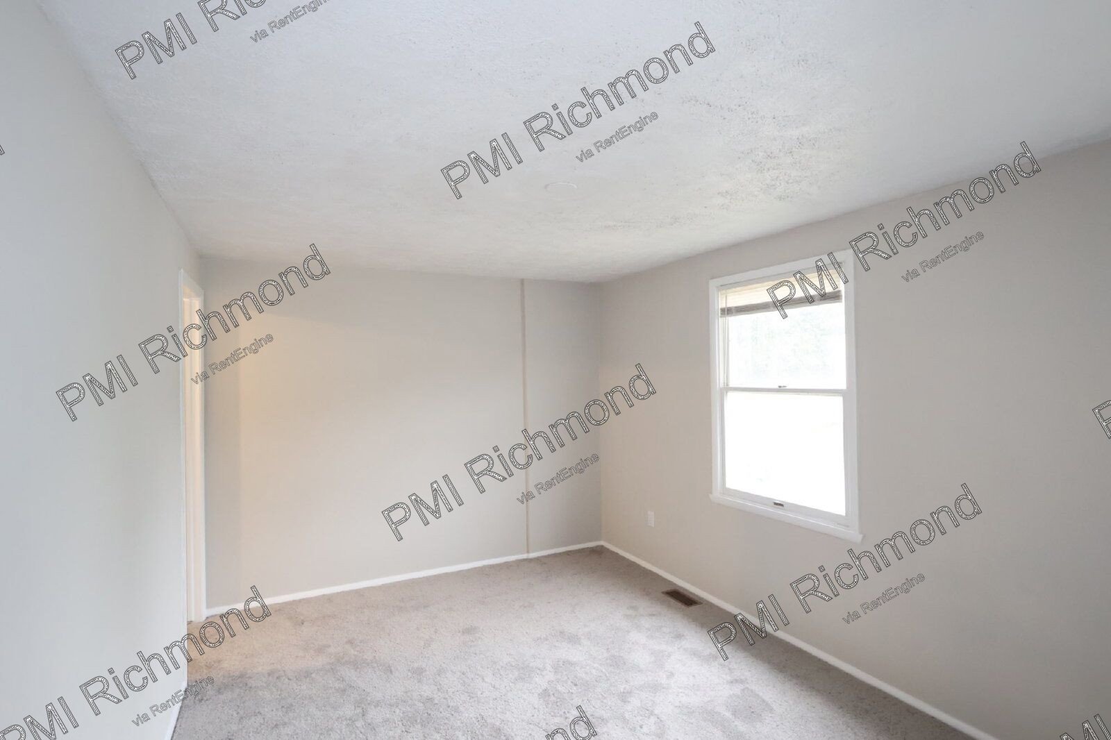 Newly Renovated 3-Bedroom Townhouse For Rent in Glen Allen! property image