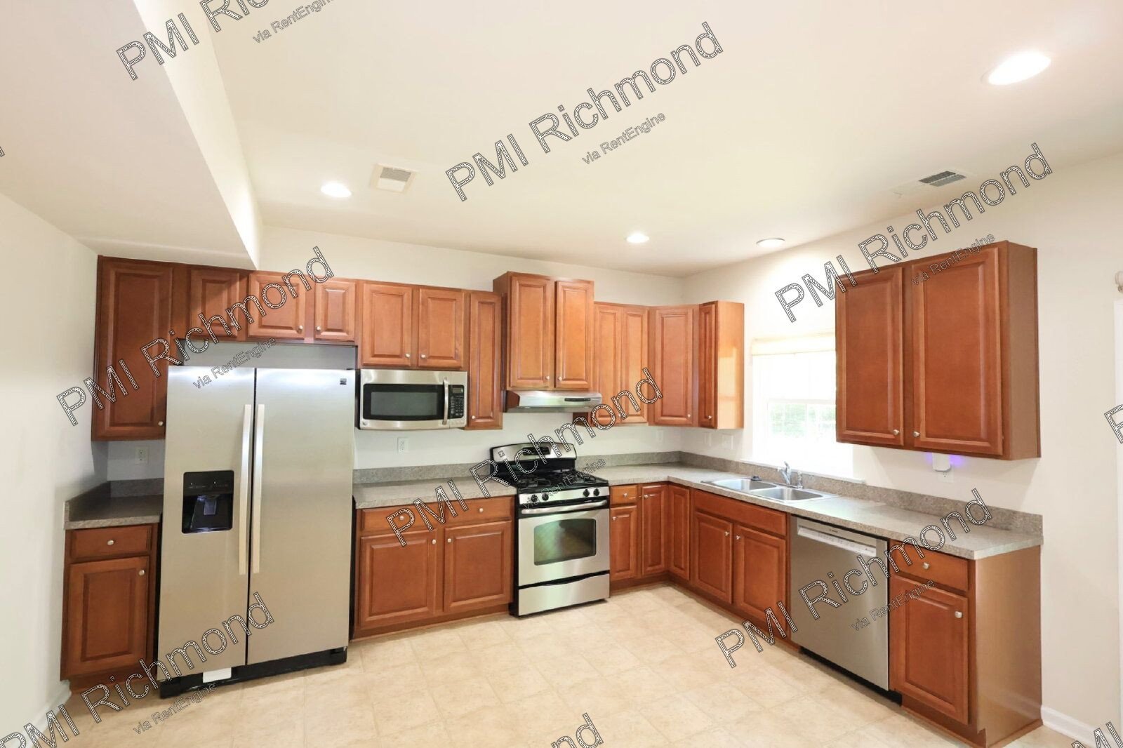 Gorgeous 4-Bed Home with Gleaming Hardwood Floors in Moseley! property image