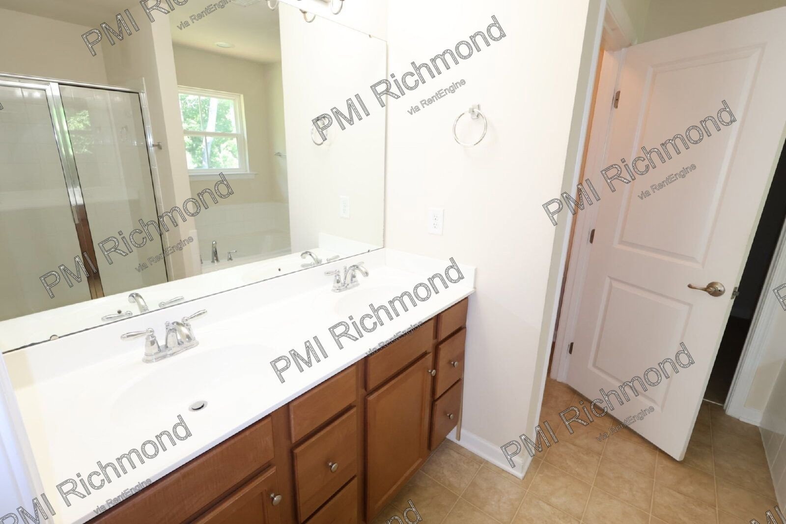 Gorgeous 4-Bed Home with Gleaming Hardwood Floors in Moseley! property image