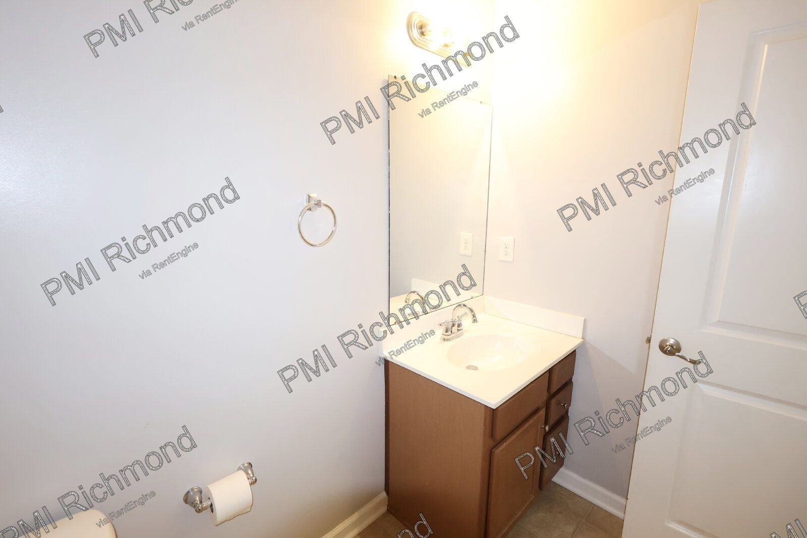 Gorgeous 4-Bed Home with Gleaming Hardwood Floors in Moseley! property image