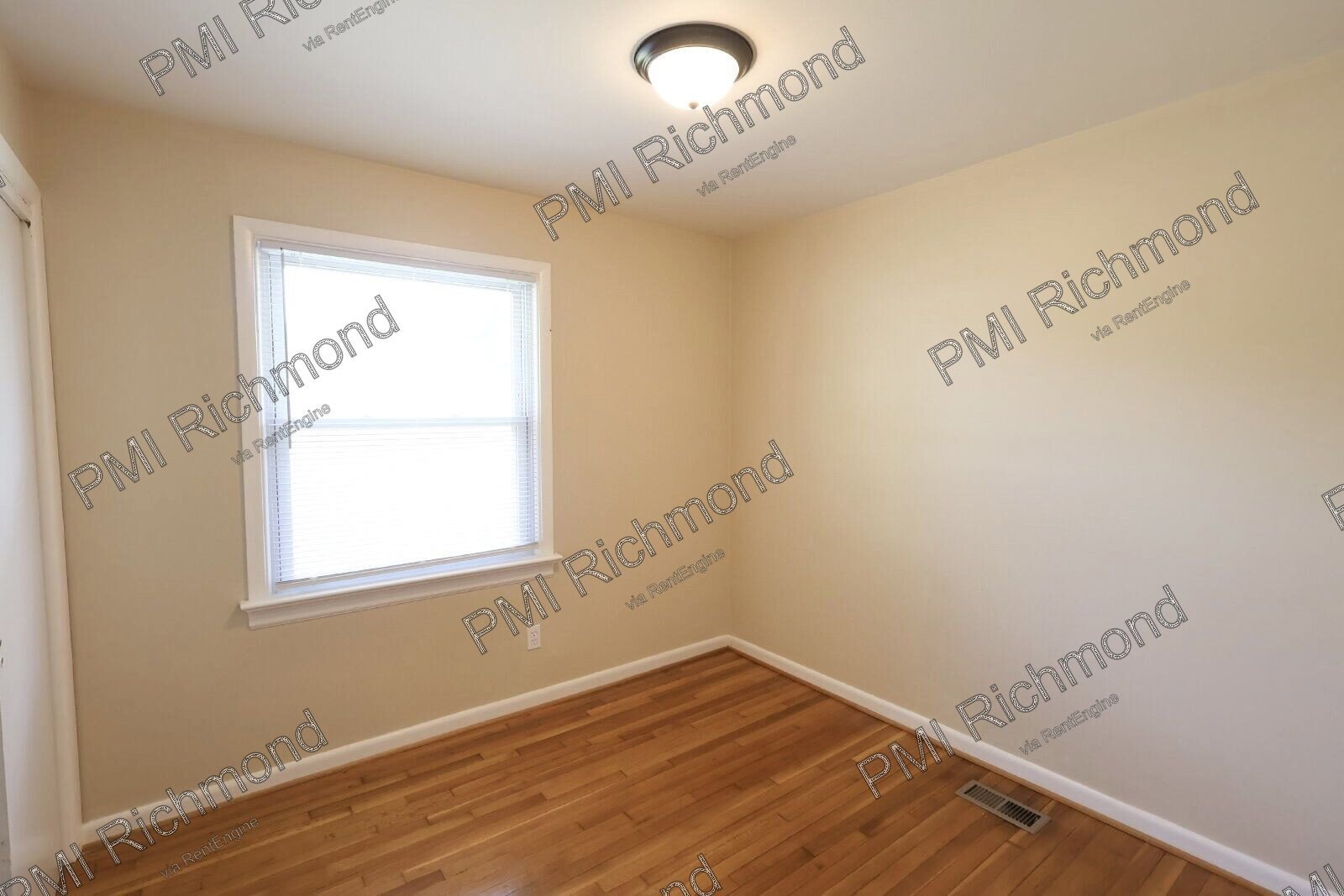 Single-Family Ranch Home Located in Richmond's Subdivision of Hollandale! property image