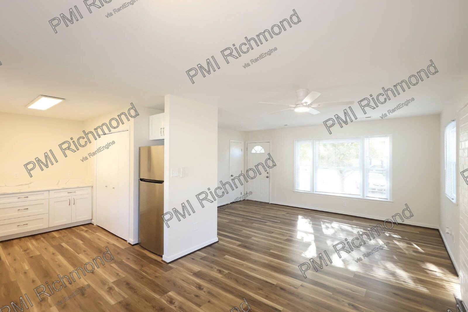 Modern & Beautiful 3-Bedroom Home with Spacious Layout in Chesterfield! property image