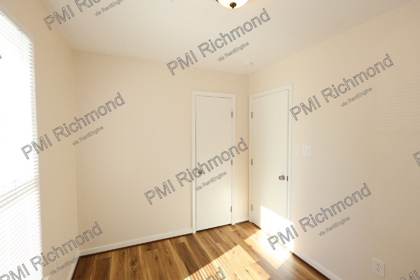 Modern & Beautiful 3-Bedroom Home with Spacious Layout in Chesterfield! property image